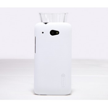 Пластиковый матовый премиум чехол для HTC Desire 601 Белый