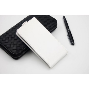 Клеевой чехол вертикальная книжка с магнитной застежкой и внутренним карманом для Megafon Login+ Белый