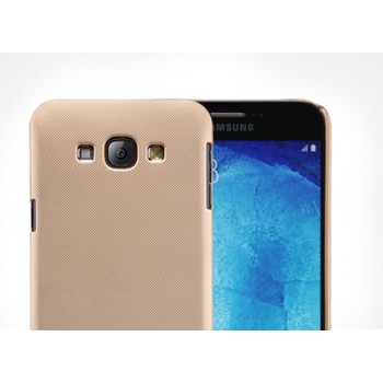 Пластиковый матовый нескользящий премиум чехол для Samsung Galaxy A8 Бежевый