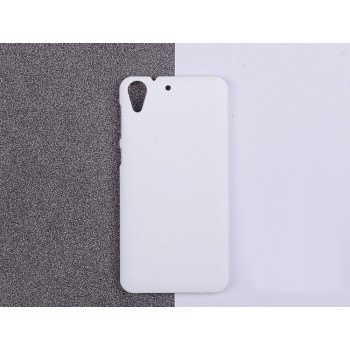 Пластиковый матовый непрозрачный чехол для HTC Desire 728 Белый