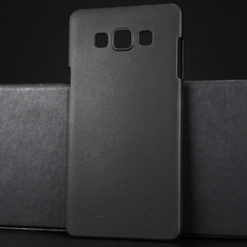 Пластиковый матовый непрозрачный чехол для Samsung Galaxy A7 Черный