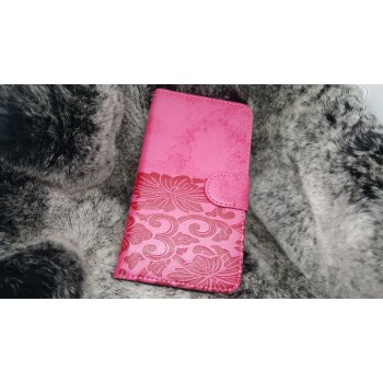 Чехол портмоне подставка текстура Узоры на силиконовой основе на магнитной защелке для LG K10  Розовый
