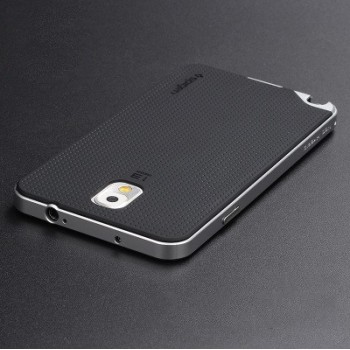 Двухкомпонентный силиконовый матовый непрозрачный чехол с поликарбонатным бампером для Samsung Galaxy Note 3 Серый