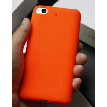Силиконовый матовый непрозрачный чехол с нескользящим софт-тач покрытием для Xiaomi Mi5S Оранжевый