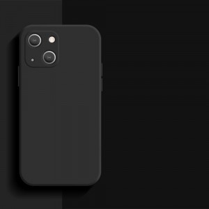Матовый силиконовый чехол для Iphone 13 с покрытием софт-тач Черный