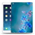Дизайнерский силиконовый чехол для Ipad (2017) Голубые цветы