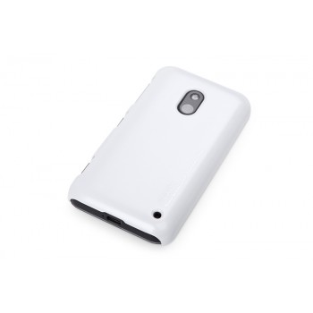 Пластиковый чехол для Nokia Lumia 620 Белый