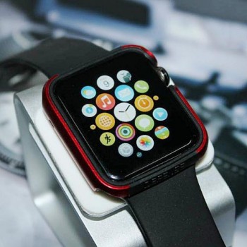 Двухкомпонентный силиконовый чехол с алюминиевой накладкой для Apple Watch 42мм Красный