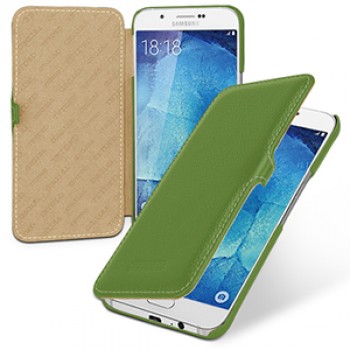 Кожаный чехол горизонтальная книжка (нат. кожа) с застежкой для Samsung Galaxy A8 Зеленый