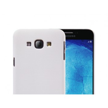 Пластиковый матовый нескользящий премиум чехол для Samsung Galaxy A8 Белый