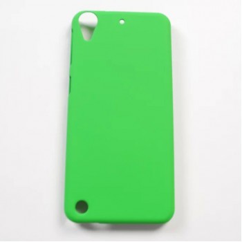 Пластиковый матовый непрозрачный чехол для HTC Desire 530/630 Зеленый