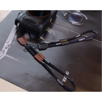 Ремешок для фотоаппарата с кожаными вставками Sony Cyber-shot DSC-RX1/RX1R