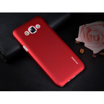 Пластиковый матовый металлик чехол для Samsung Galaxy E5 Красный