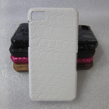 Эксклюзивный пластиковый дизайнерский чехол с аппликацией ручной работы серия Природа для Blackberry Z10 