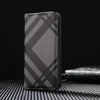 Чехол портмоне подставка текстура Линии на пластиковой основе для Iphone 7  Черный
