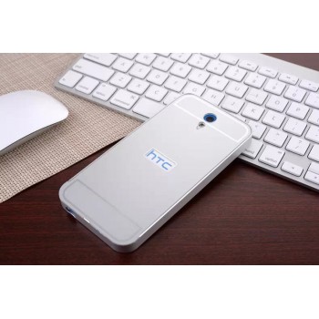 Двухкомпонентный чехол c металлическим бампером с поликарбонатной накладкой и отверстием для логотипа для HTC Desire 620  Белый
