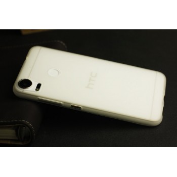 Силиконовый матовый полупрозрачный чехол для HTC Desire 10 Pro  Белый