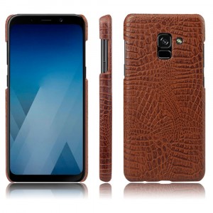 Чехол задняя накладка для Samsung Galaxy A8 Plus (2018) с текстурой кожи крокодила Коричневый