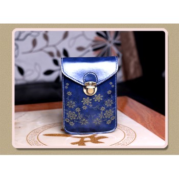 Чехол- сумка на магнитной защелке с принтом цветы и двумя внутренними отсеками Синий