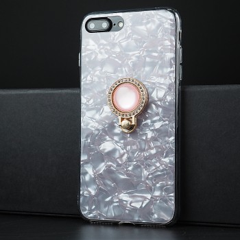 Силиконовый глянцевый полупрозрачный чехол с встроенным дизайнерским кольцом-подставкой и текстурным покрытием Камень для Iphone 7/8 Plus Белый