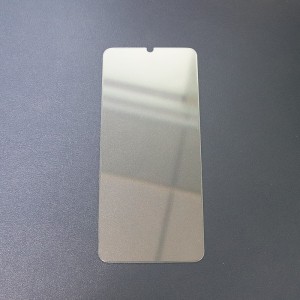 Неполноэкранное защитное стекло для Motorola Moto E6 Plus