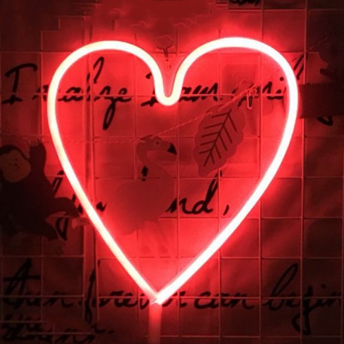 Неоновая декорация 30см дизайн Сердце 