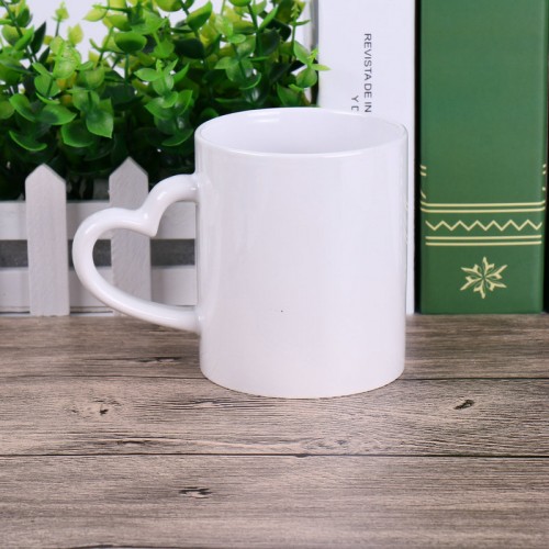 Кружка 350 мл с фигурной ручкой Сердце